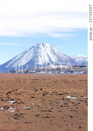 南米チリ北部アンデス山脈の火山リカンカブール 南米チリ北部アンデス山脈の火山リカンカブール 15739307