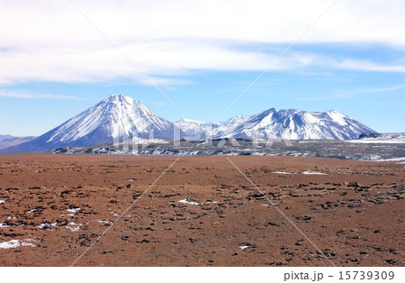南米チリ北部アンデス山脈の火山リカンカブール 南米チリ北部アンデス山脈の火山リカンカブール 15739309