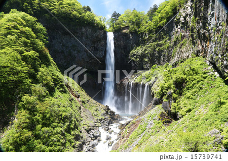 華厳の滝 15739741