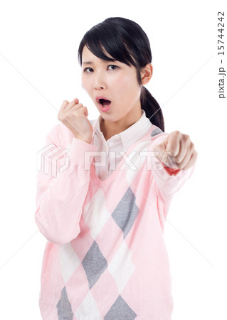 私服の女性 パンチ 私服の女性 パンチ 15744242