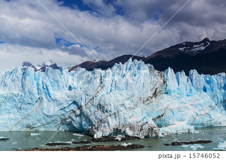 Glacier in Argentina Glacier in Argentina 15746052