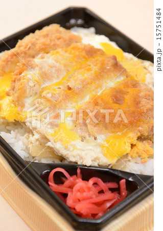 おいしいかつ丼弁当 15751484