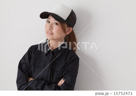 a portrait a portrait 15752471