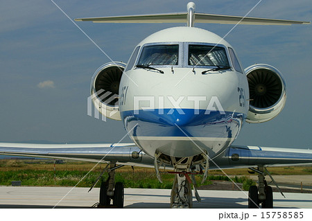 U-4　多用途支援機 15758585