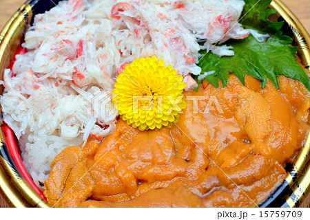 海鮮三色丼 15759709