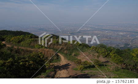 山頂から覗く濃尾平野、養老町、三方山、養老山、小倉山、Yo‐ro 山頂から覗く濃尾平野、養老町、三方山、養老山、小倉山、Yo‐ro 15762185