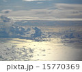 空からの美しい雲と海 15770369