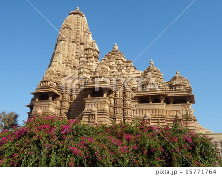 インド、カジュラホ、カンダーリヤ･マハーデーヴァ寺院 15771764