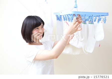 洗濯　部屋干し 15776521
