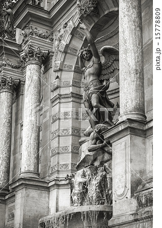 Fontaine Saint-Michel in Paris, France 15778809