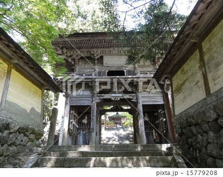 両界山「横蔵寺」仁王門 15779208