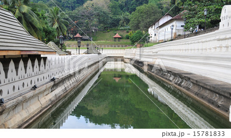 Temple of the Sacred Tooth Relic in Kandy 15781833