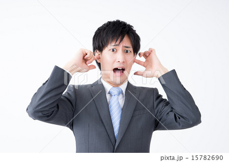 若いビジネスマン 15782690