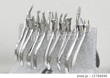 矯正歯科の道具 15788696