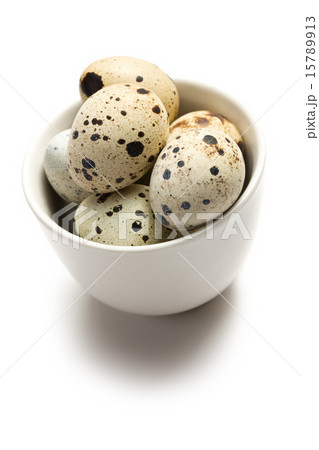 quail eggs in bowl on white background quail eggs in bowl on white background 15789913