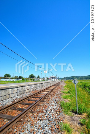 田舎の駅 (7) 15797325