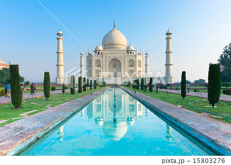 The morning view of Taj Mahal, India The morning view of Taj Mahal, India 15803276