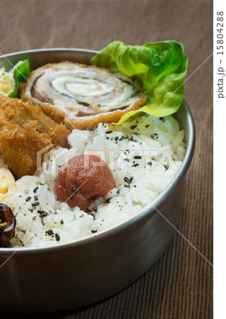 巻きチーズかつ弁当 巻きチーズかつ弁当 15804288
