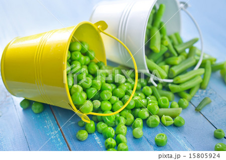 green peas and bean 15805924