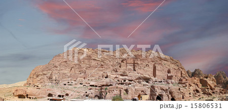 Petra, Jordan-- it is a symbol of Jordan Petra, Jordan-- it is a symbol of Jordan 15806531
