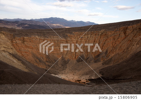 Uhehebe Crater, Death Valley NP, California, USA Uhehebe Crater, Death Valley NP, California, USA 15806905