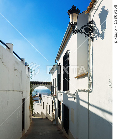 Old narrow streets at Osuna. Andalucia Old narrow streets at Osuna. Andalucia 15809108
