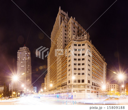 Night view  of Spain Square in Madrid 15809188