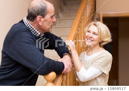Comfortable life of elderly couple Comfortable life of elderly couple 15809517