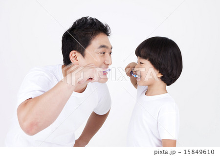 Dad & Son_094 15849610