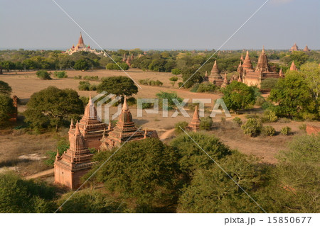 バガンの仏教遺跡 15850677