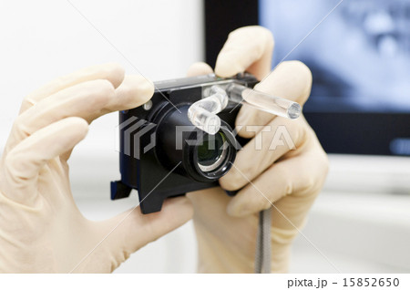 口腔内撮影シーン 15852650