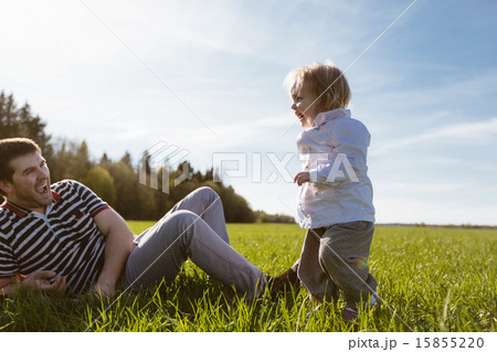 father and daughter in the park 15855220