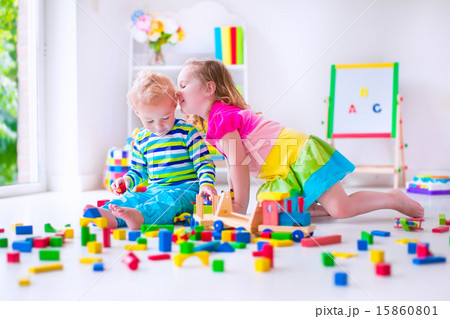 Kids playing at day care 15860801