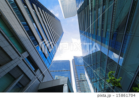 品川インターシティと品川グランドコモンズの高層ビル群 15861704