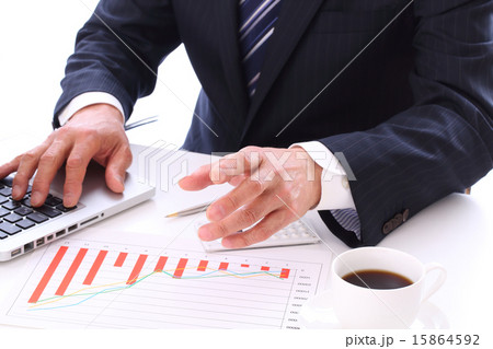 ビジネスシーン～ミーティング 15864592