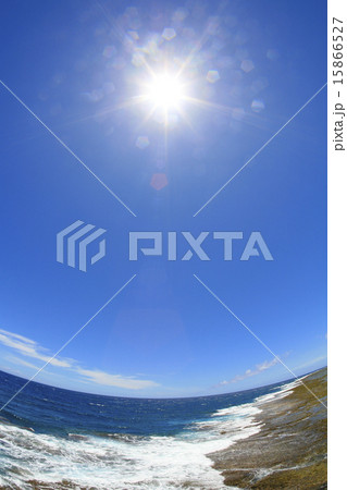 沖永良部島の海・太陽・青空 15866527