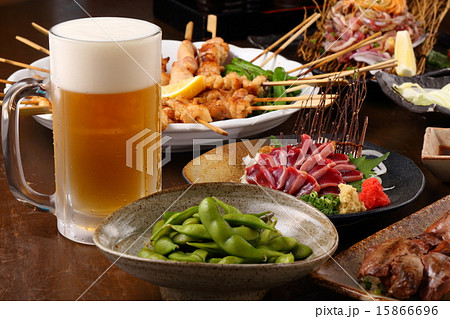 焼鳥とビール 焼鳥とビール 15866696