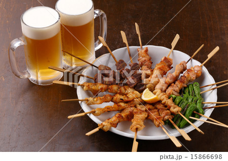 焼鳥とビール 焼鳥とビール 15866698