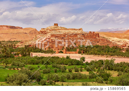 Ait Ben Haddou kasbah 15869565