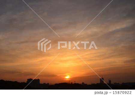 夕陽、夕焼け 15870922