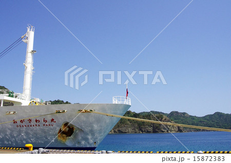 父島(二見港)の風景 父島(二見港)の風景 15872383