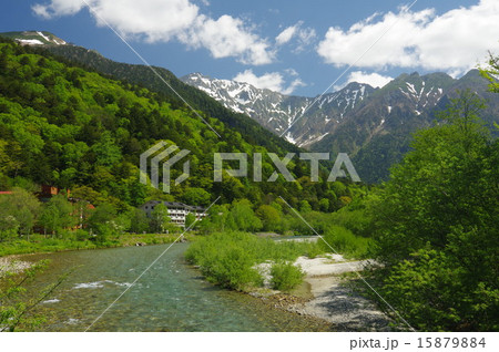 上高地 梓川と穂高連峰 上高地 梓川と穂高連峰 15879884