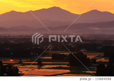 早池峰山の朝焼け 早池峰山の朝焼け 15884098