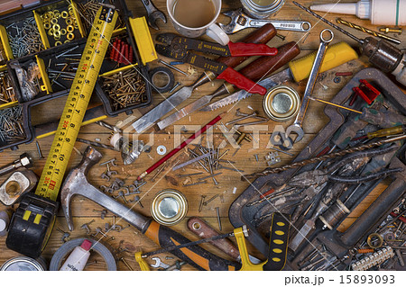 Untidy Workbench - Old Tools Untidy Workbench - Old Tools 15893093