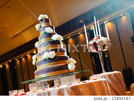 Wedding cake with flowers Wedding cake with flowers 15893187