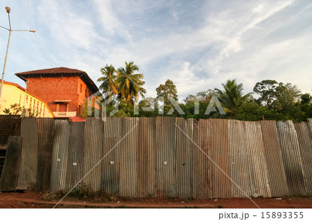 Handmade metal wall in streets of india 15893355