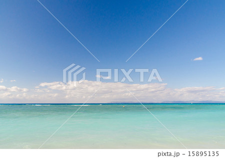 沖縄県　波照間島　ニシ浜 15895135