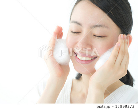洗顔 15899272