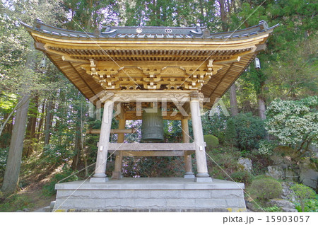 信州安曇野 満願寺の鐘楼 信州安曇野 満願寺の鐘楼 15903057