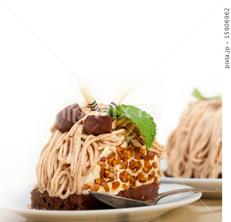 chestnut cream cake dessert 15906962